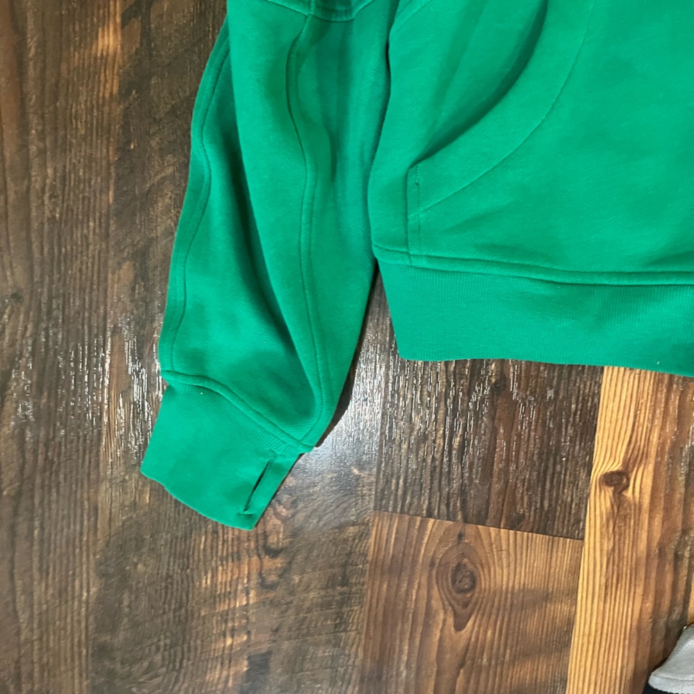 Lululemon women's oversized raceway green full zip cropped scuba hoodie - Picture 3 of 9